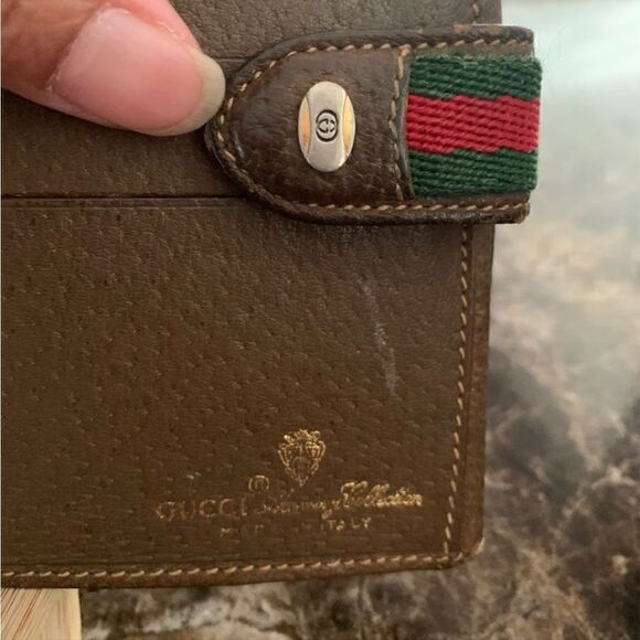 AUTHENTIC VINTAGE GUCCI SMALL BIFOLD WALLET - Picture 4 of 12
